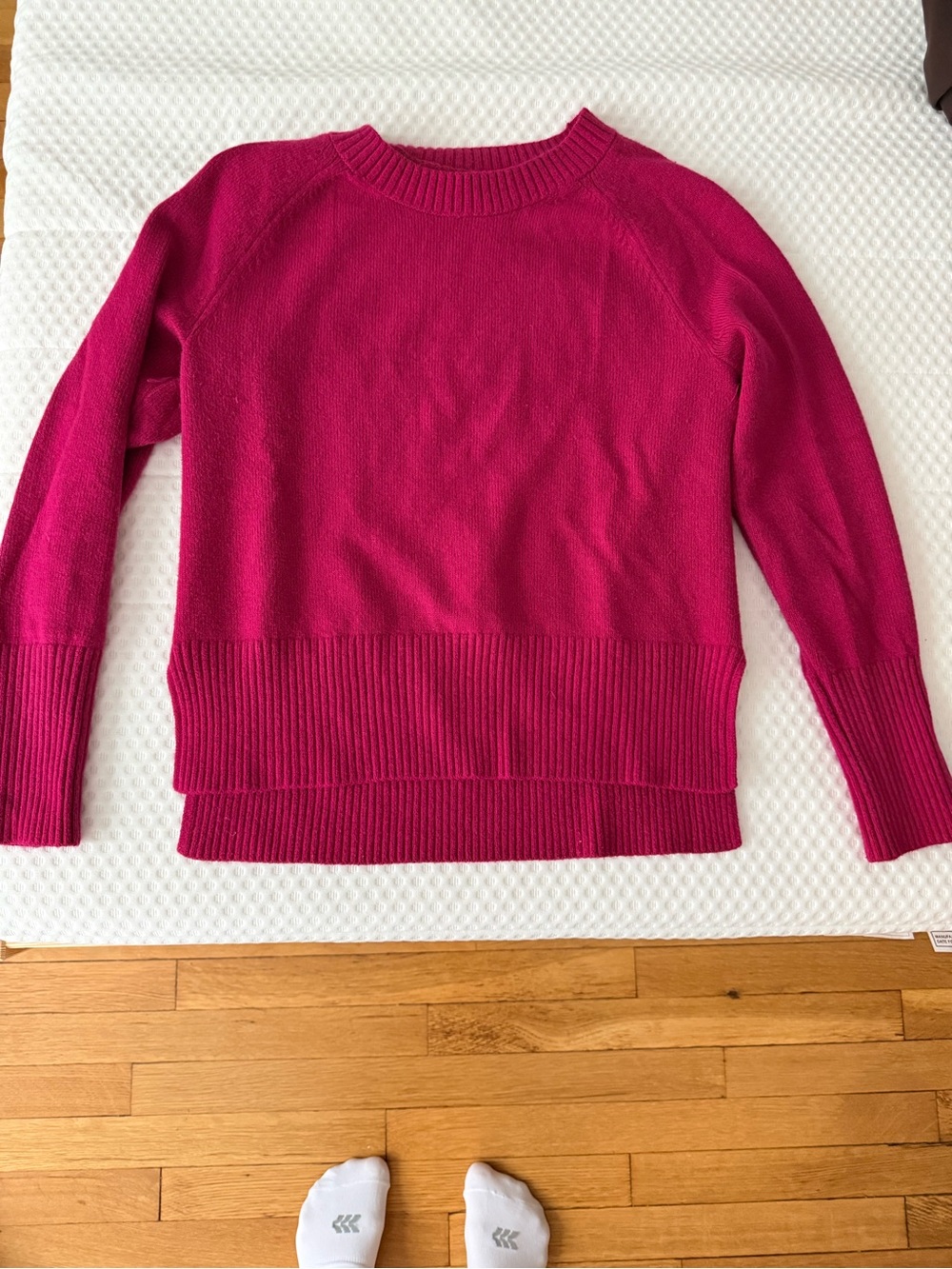 Banana Republic Crewneck Sweater in Fuchsia Pink